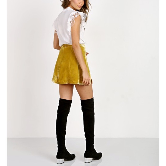 For Love & Lemons Beatrix Chartreuse Velvet Skirt - Picture 3 of 8